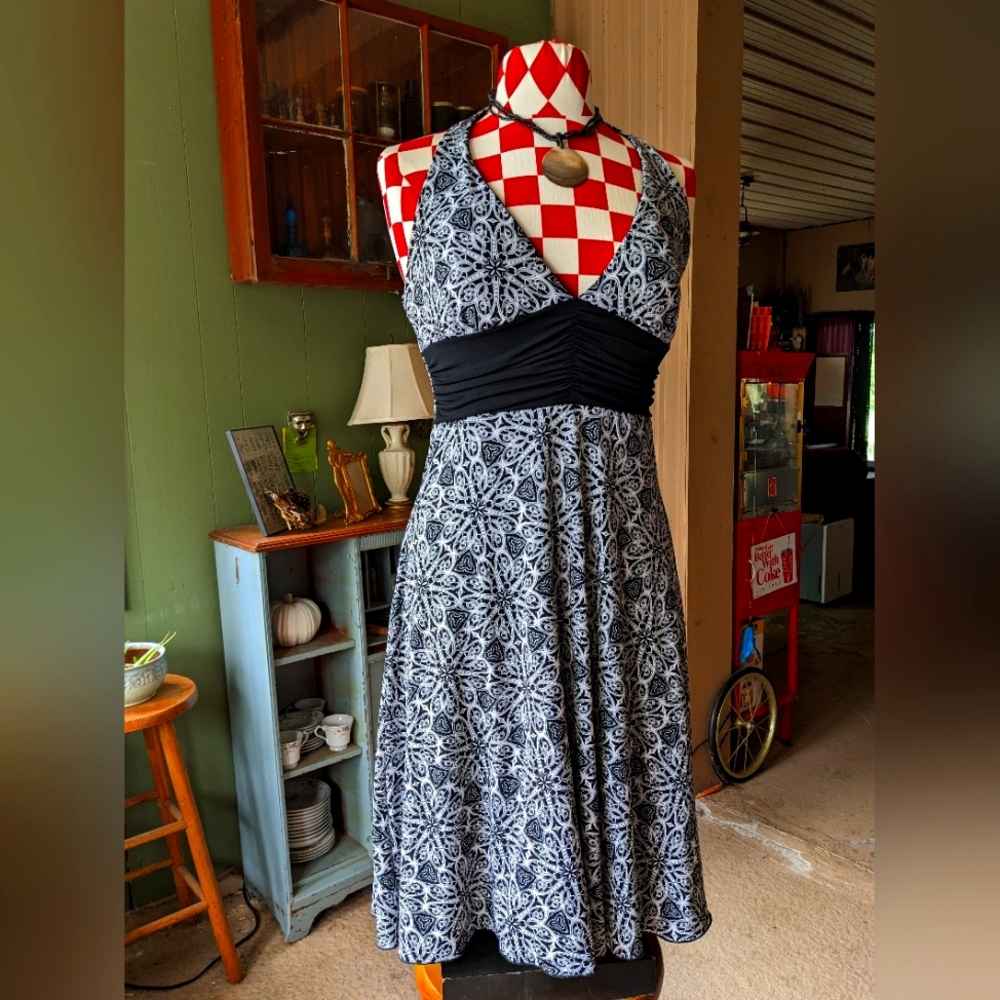Speechless Halter Dress, Size Large